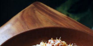 Aprenda com O Cheffe a fazer Macarrão Cremoso com Calabresa e Queijo